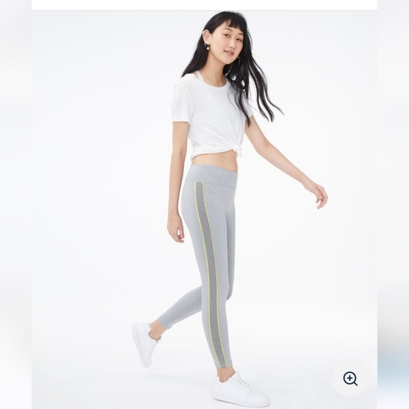 🛒💰Tonal color blocking size Medium ankle legging - Picture 1 of 7